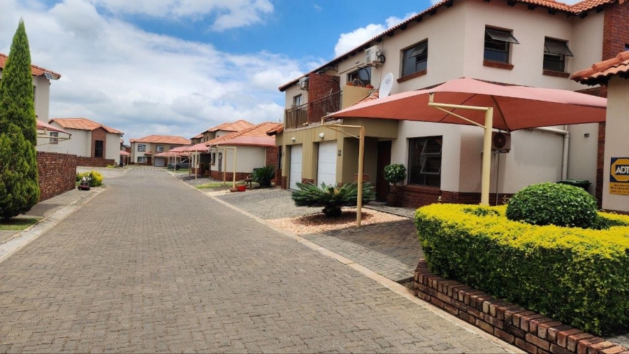 3 Bedroom Property for Sale in Waterval East North West